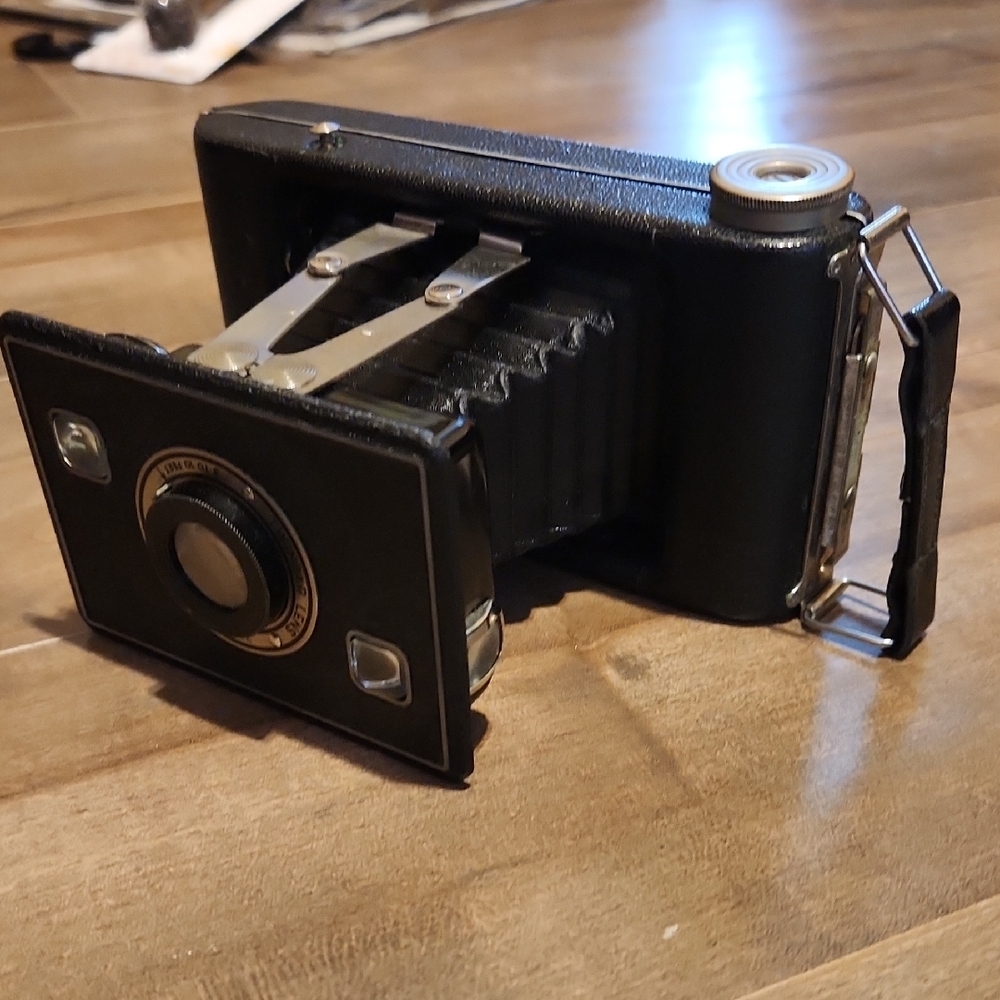 JIFFY KODAK SIX-20 Camera Series II Folding Vintage Original Box